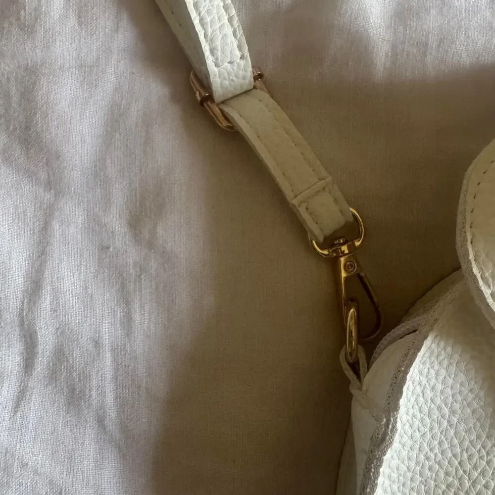 Quirky Vegan Leather Goose or Duck Shoulder Cross Body Bag